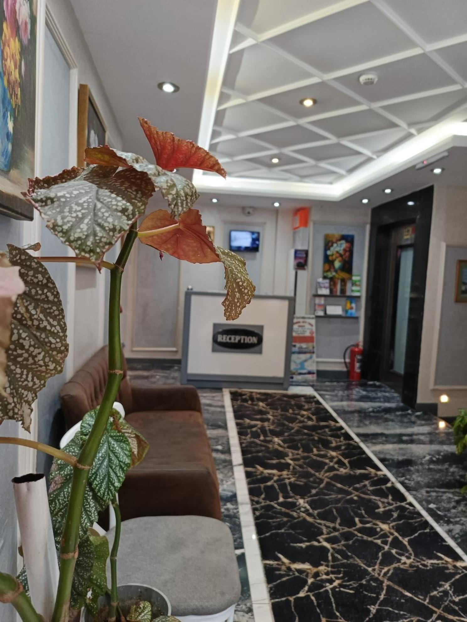 Grand Kybele Hotel Истанбул Екстериор снимка